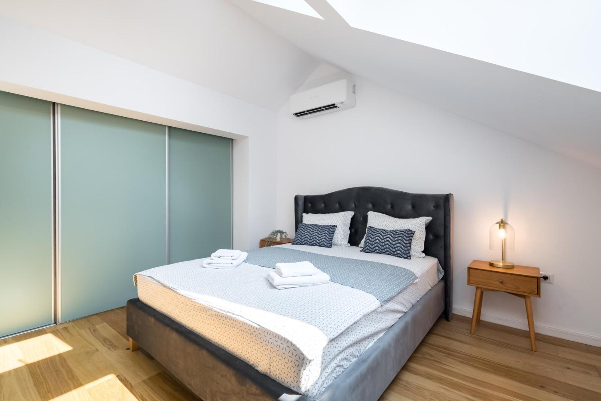 Luxury Lofts By Carmen Sylva דירה *
